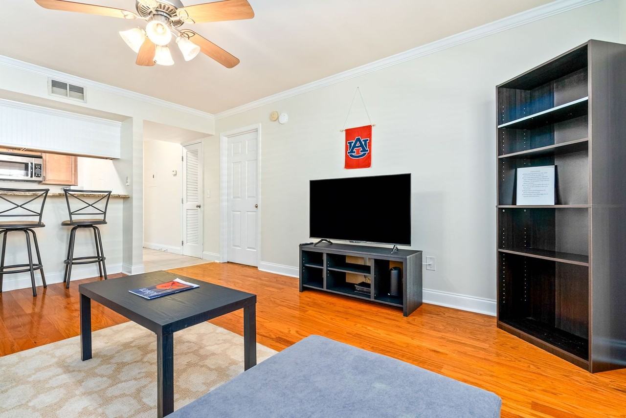 121 Wright St #E1 - Photo 4 of 15