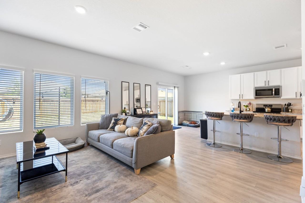 1711 Cody Clf - Photo 3 of 23