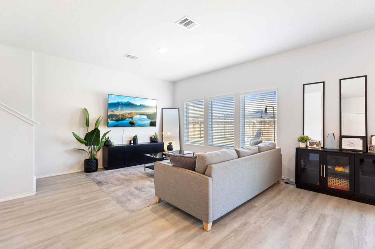 1711 Cody Clf - Photo 4 of 23