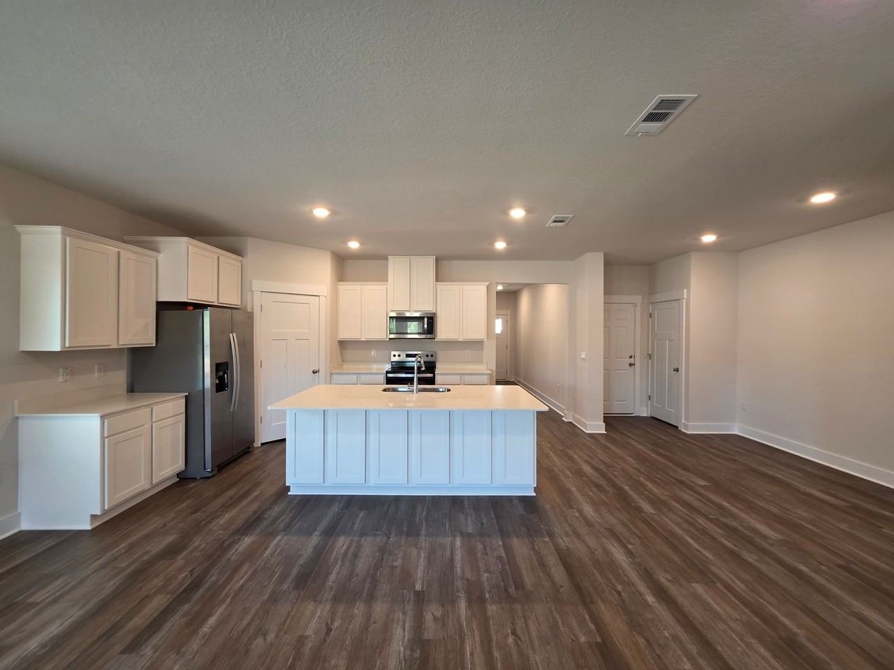 5839 Sargassum Ln - Photo 7 of 47