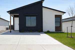 featured image of 5001 S Vassar Ct