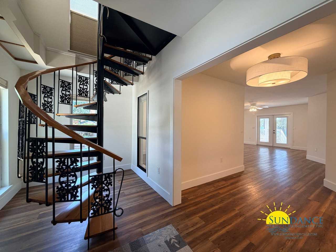 1019 Christy Dr - Photo 3 of 34