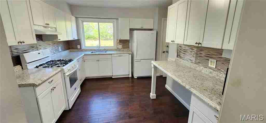 1145 Mackinac Dr - Photo 3 of 29