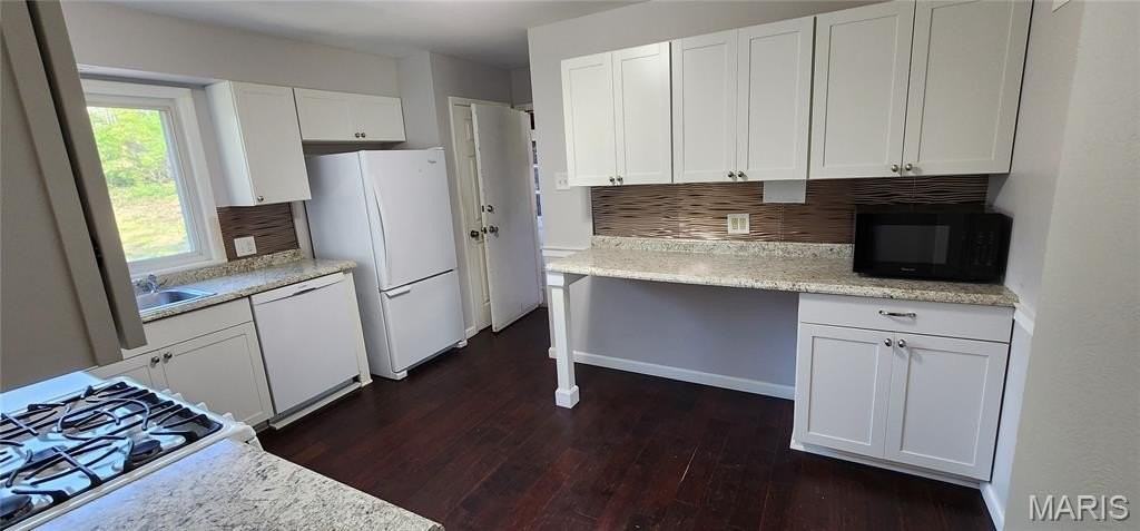 1145 Mackinac Dr - Photo 5 of 29