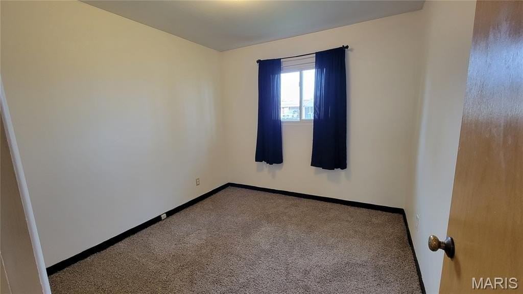 4204 Beauty Ln - Photo 7 of 13