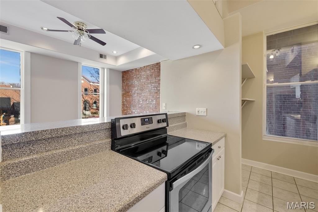 2348 Rutger St #B - Photo 6 of 20