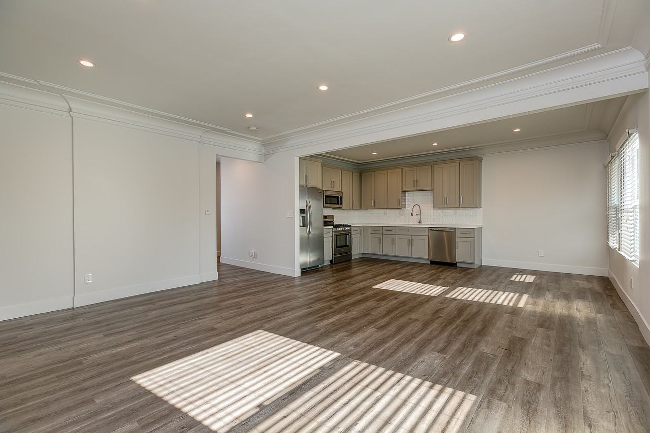 1558 6th Avenue - Photo 3 of 10