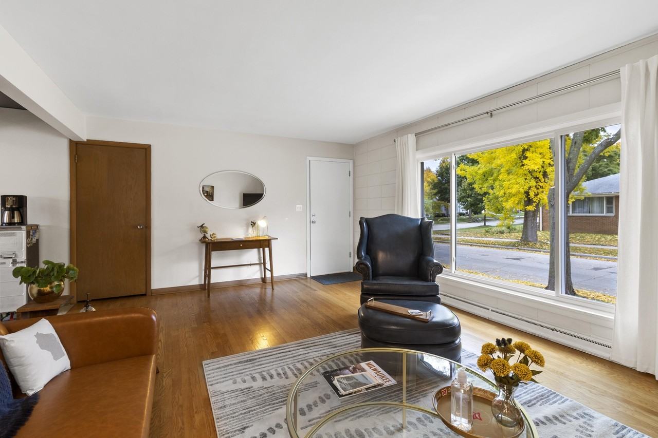 426 E Ohio Ave - Photo 6 of 25