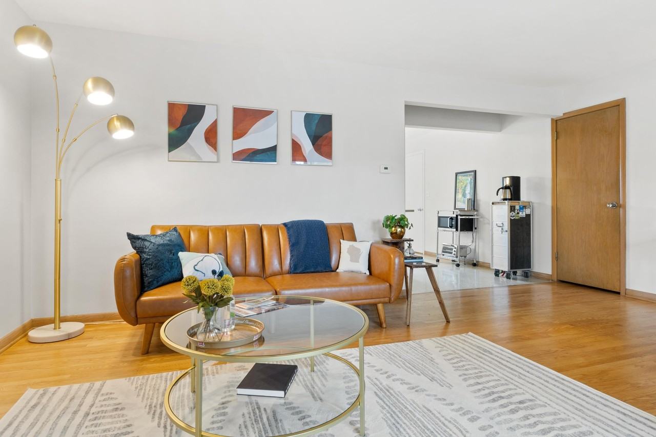 426 E Ohio Ave - Photo 7 of 25