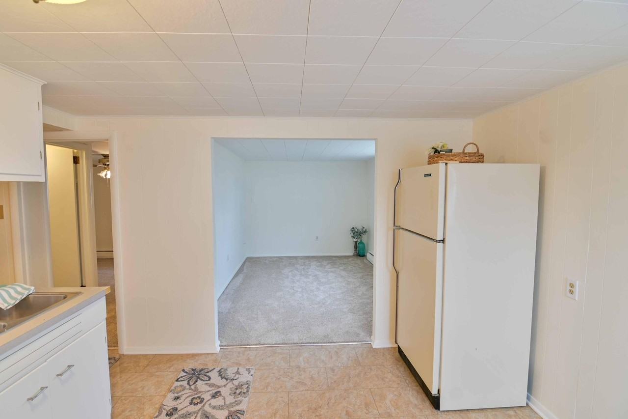 2807 Washington Rd - Photo 6 of 25