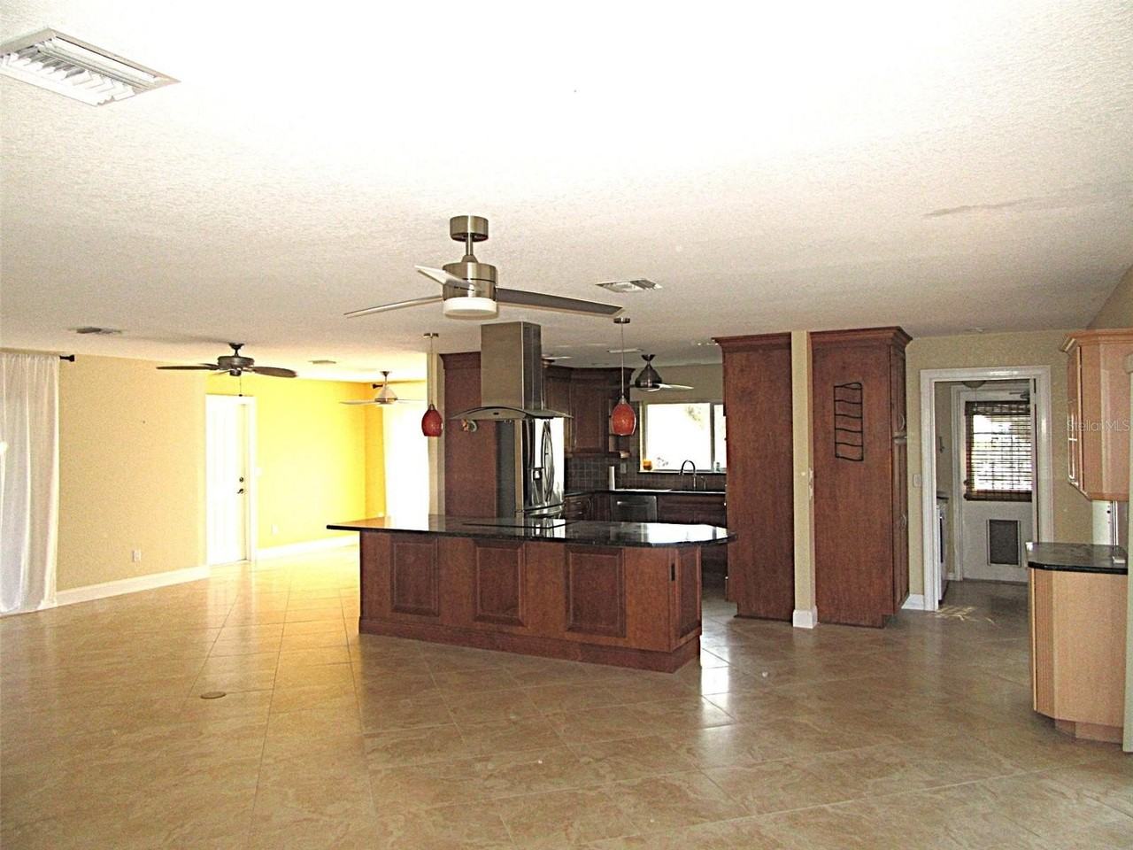 4429 Crews Ct - Photo 4 of 22