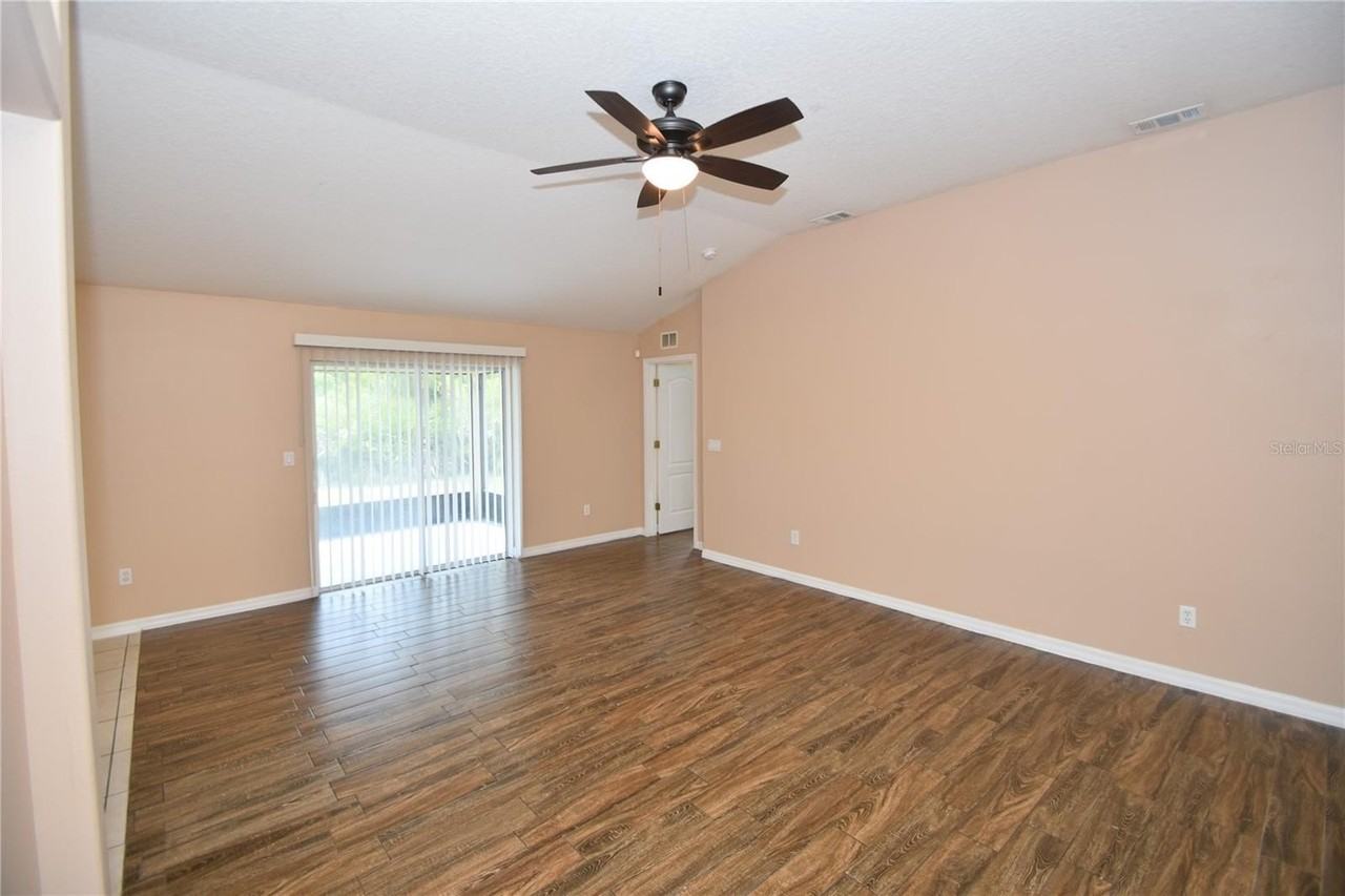 13 Sergeant Ct - Photo 5 of 37