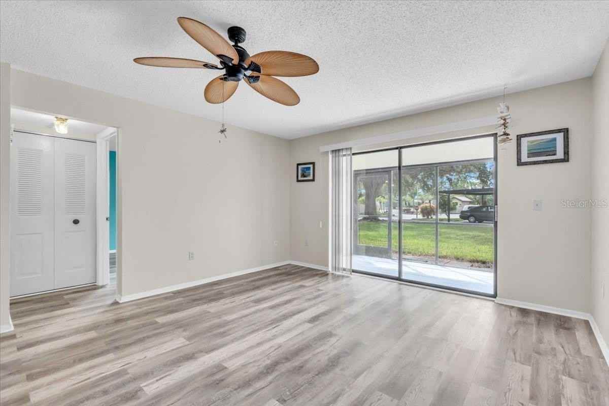 380 Three Lakes Ln #K - Photo 5 of 35