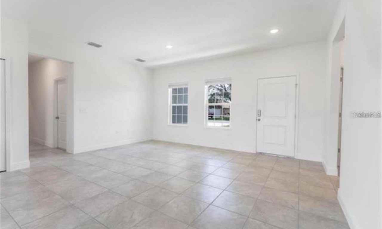 4484 Sw 151st St - Photo 7 of 21