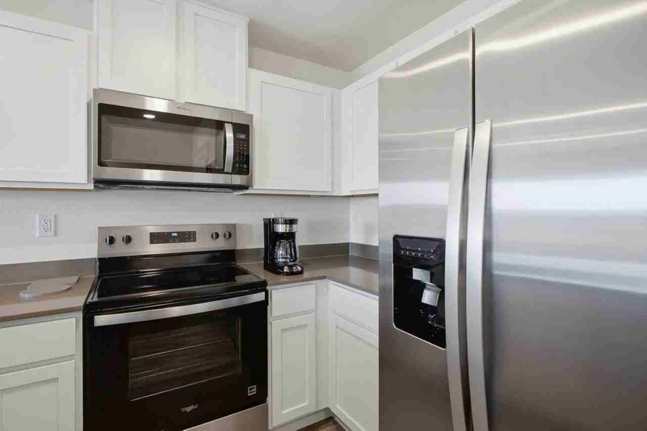 Carlotta Garden Ave - Photo 3 of 13