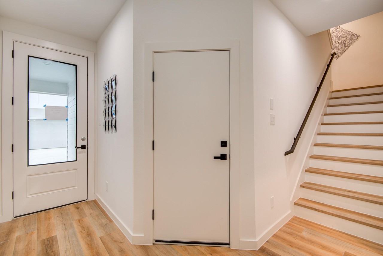 Peerless St Unit B - Photo 3 of 17