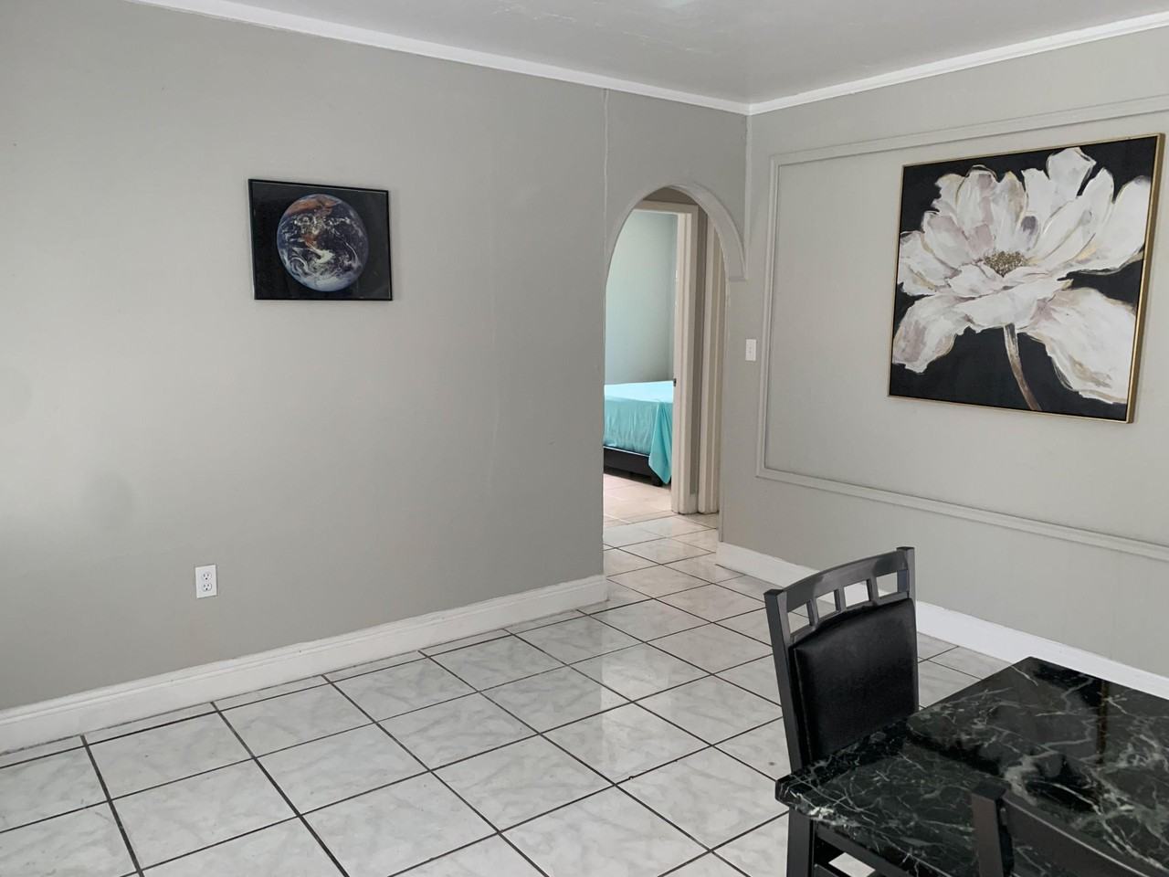 Nw 7th Pl - Photo 5 of 23