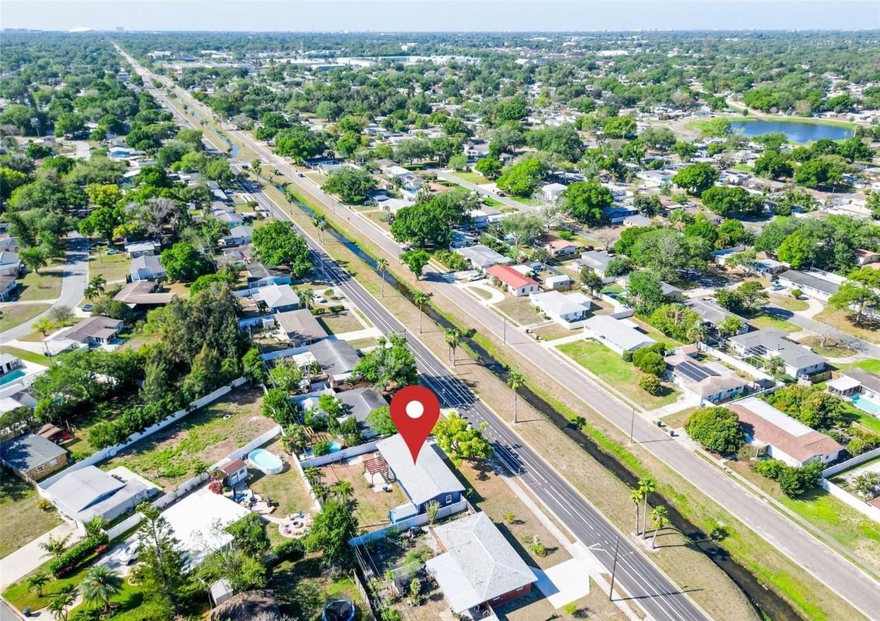 7401 16th St N - Photo 2 of 43