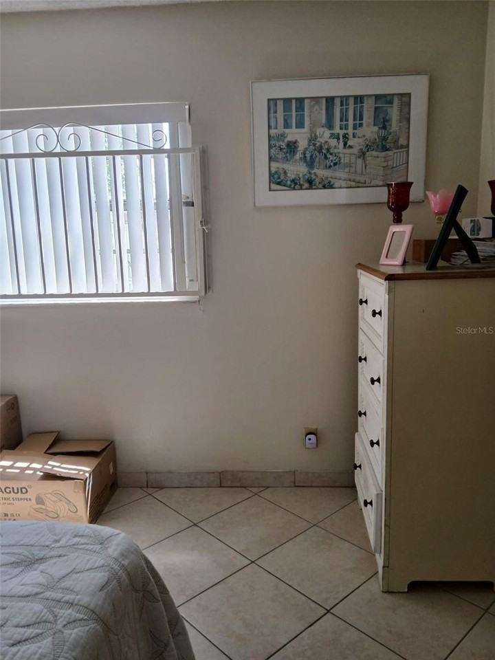 2916 W Wilder Ave - Photo 3 of 11