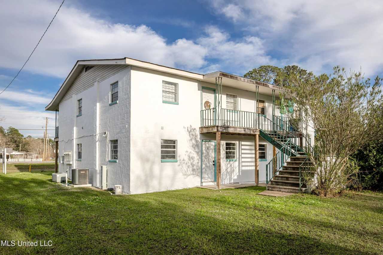 8429 Highway 613 Lot 3 - Photo 3 of 47