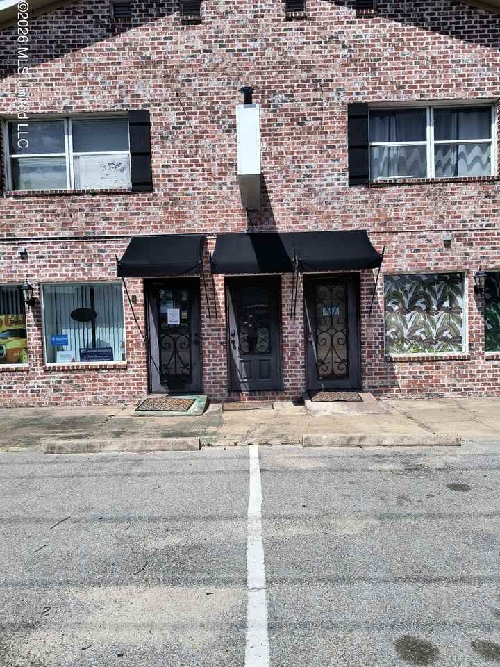 1956 E Pass Rd Apt B #Apt B