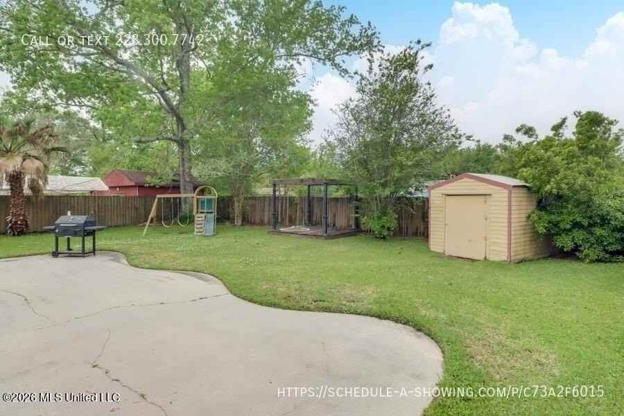 7201 Bienville Dr - Photo 2 of 11