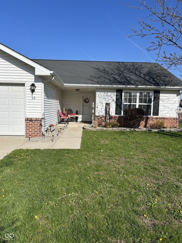 39 Cedarwood Dr - Photo 2 of 21