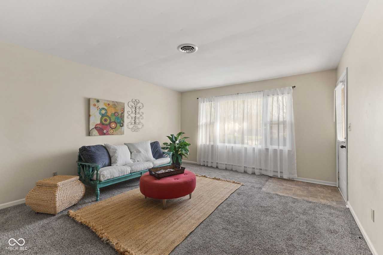 296 Heritage Dr - Photo 3 of 25