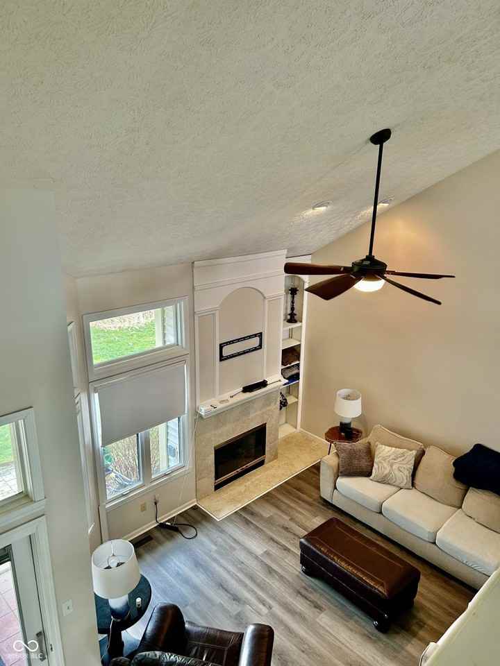 312 Carriage Ln - Photo 7 of 27