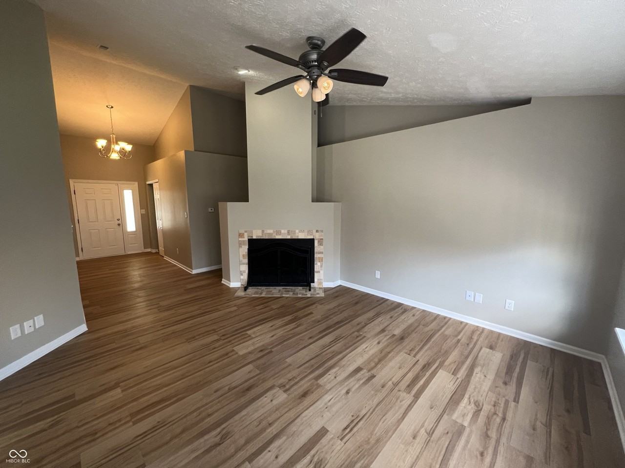 11205 Founders Pl - Photo 3 of 20