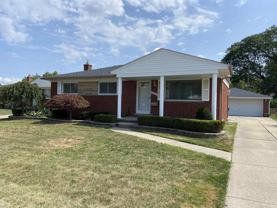 27448 Haverhill Dr - Photo 1 of 1