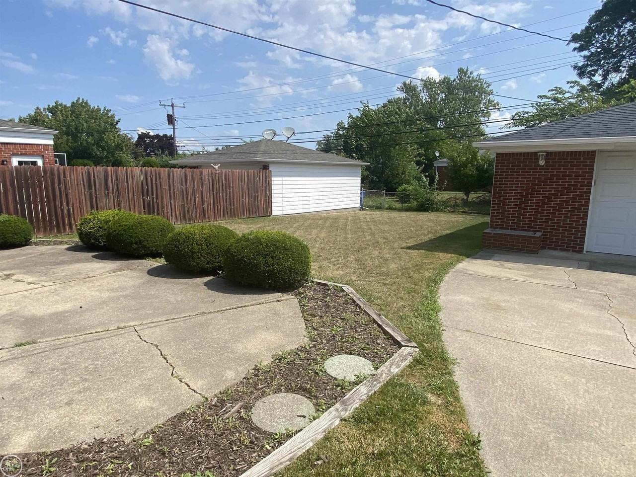 27448 Haverhill Dr - Photo 5 of 14