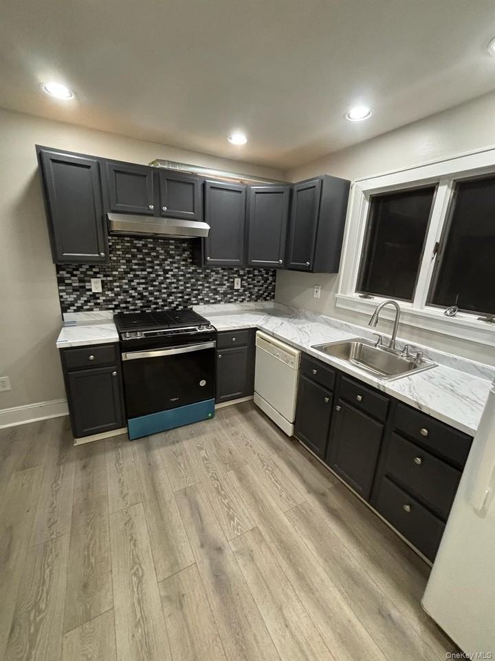 598 Route 303 - Photo 3 of 11