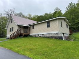 featured image of 405 Burnt Hill Rd