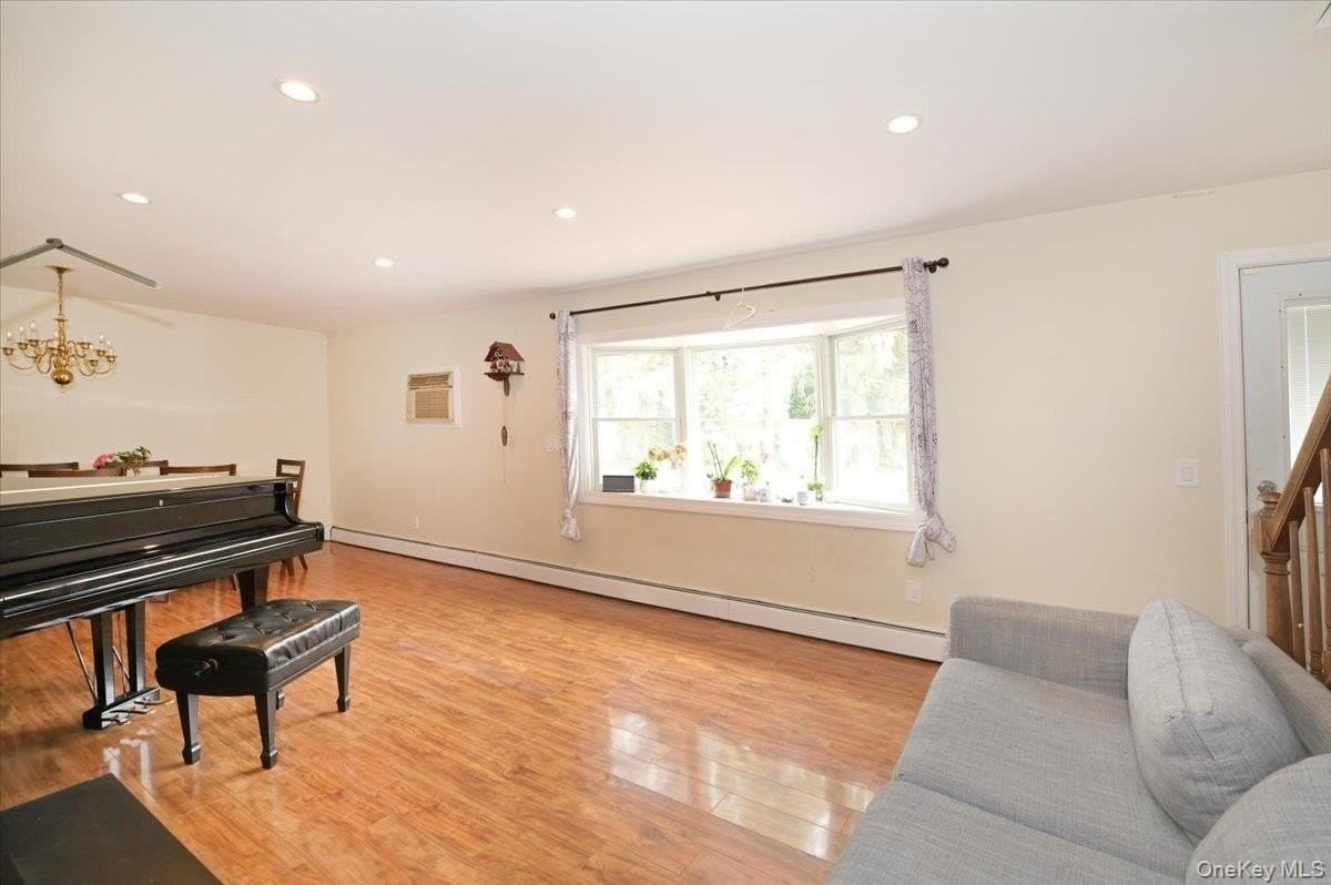 43 Flagstone Ln - Photo 4 of 21