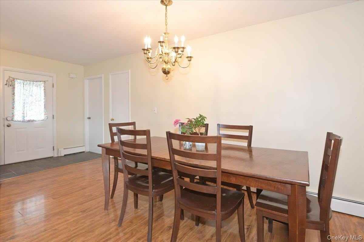 43 Flagstone Ln - Photo 7 of 21