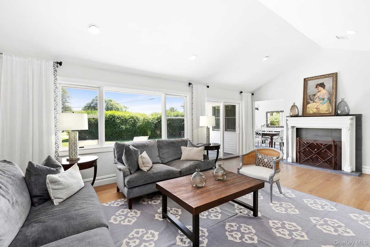 31B Club Ln - Photo 2 of 19