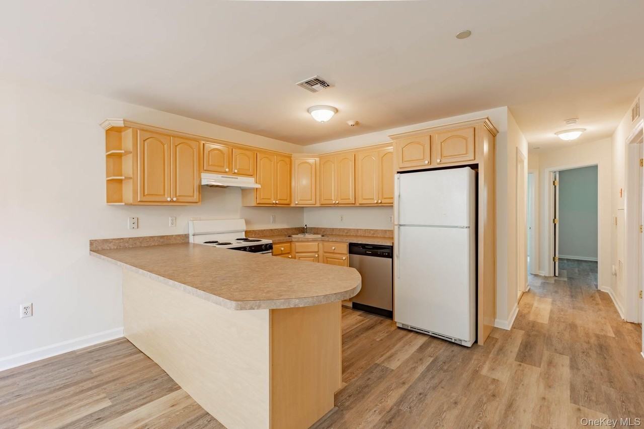 105 Flurry Ln - Photo 3 of 15