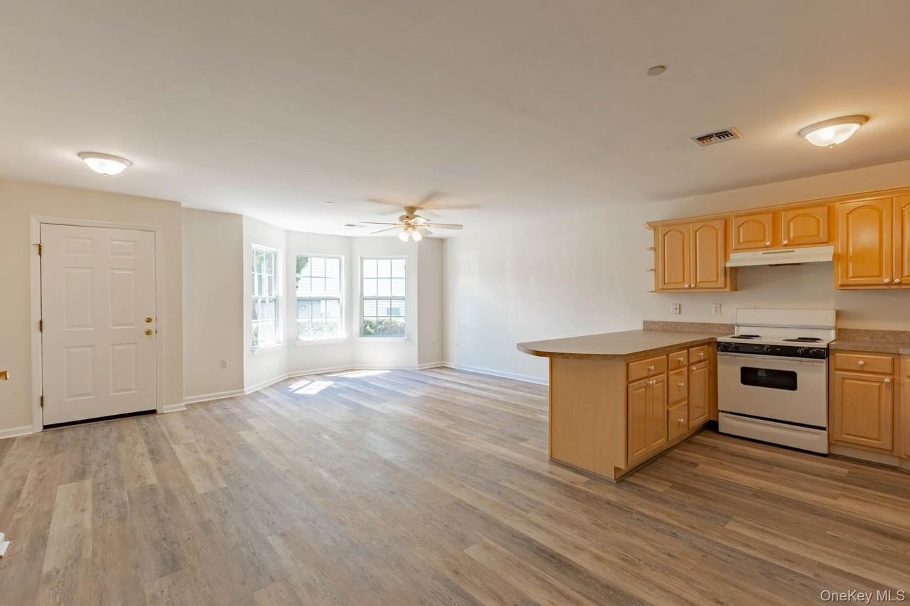 105 Flurry Ln - Photo 5 of 15