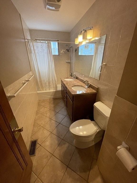 51 Richmond Ave Unit 1 - Photo 7 of 17