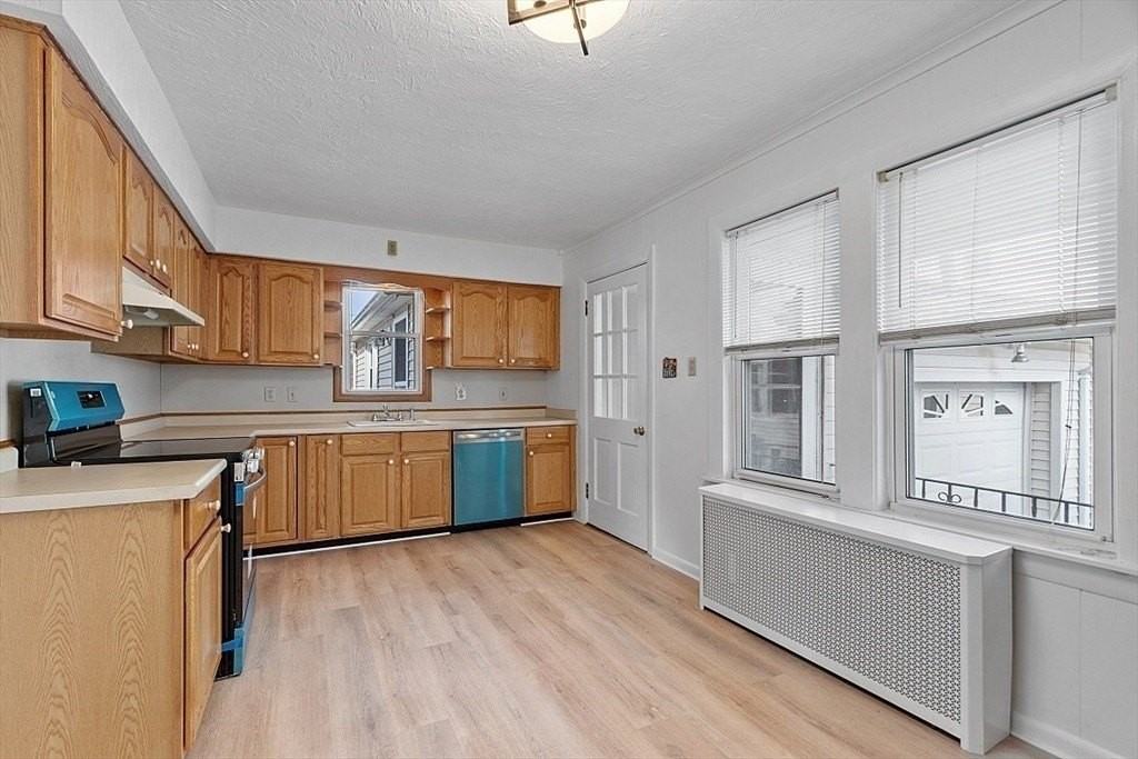 23 Carver St - Photo 5 of 17