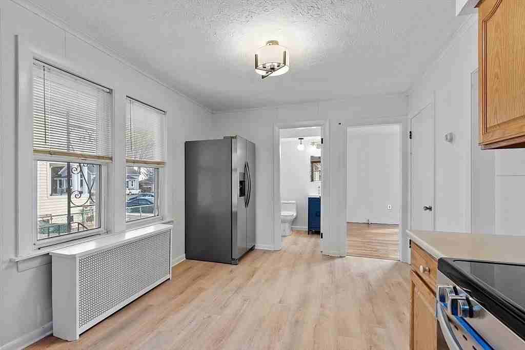 23 Carver St - Photo 6 of 17