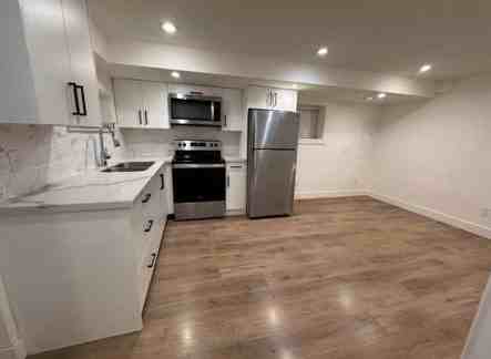 11 Howard Avenue #11 - Photo 2 of 10