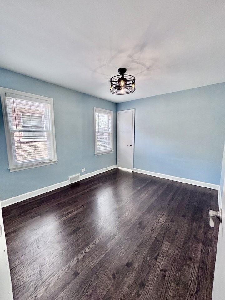 5030 N Moody Ave - Photo 6 of 23