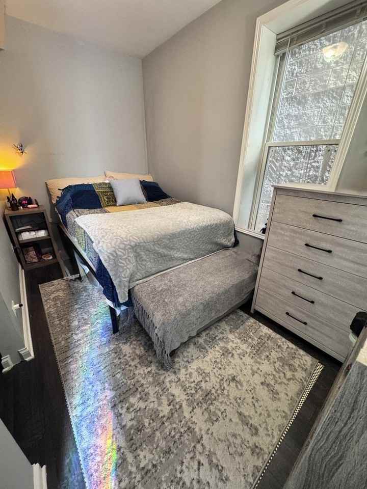 1300 N Greenview Ave Apt 1f - Photo 7 of 12