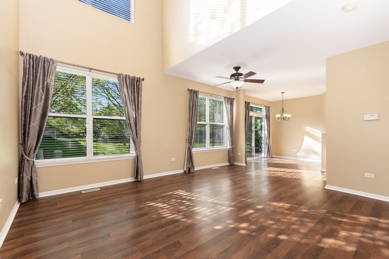 2329 Moonlight Ct - Photo 3 of 16