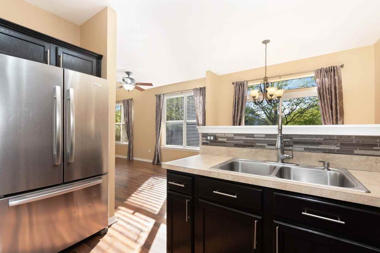 2329 Moonlight Ct - Photo 7 of 16