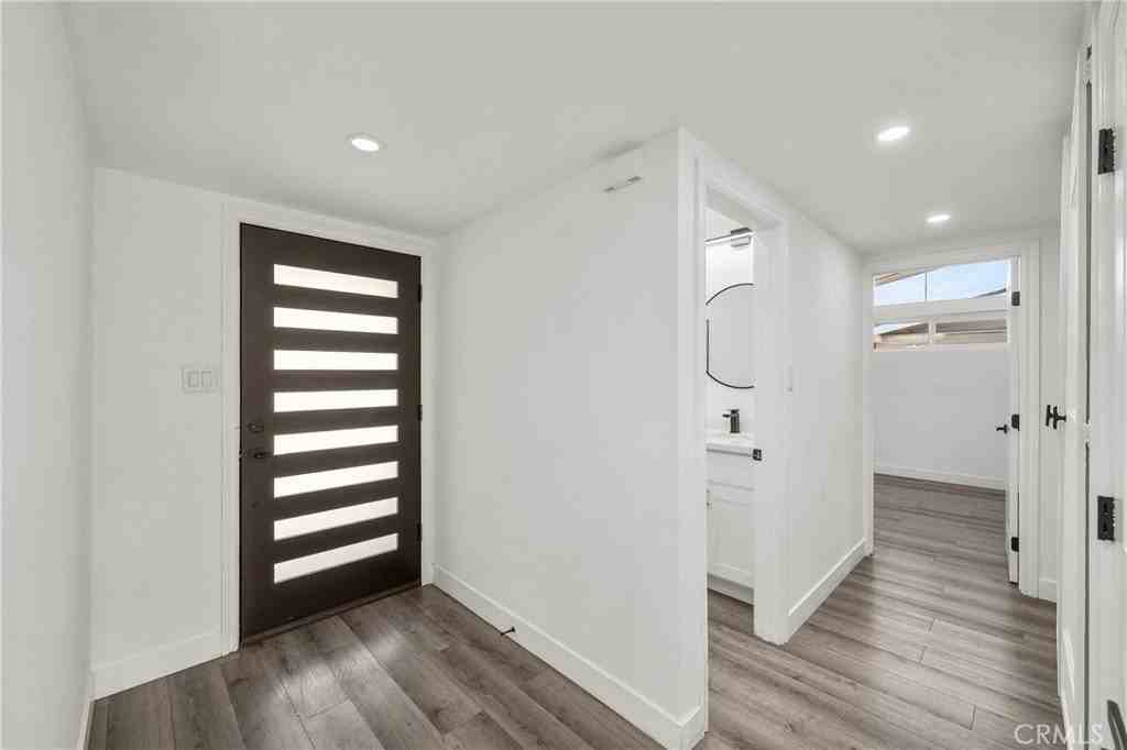 8153 Tunney Ave - Photo 3 of 20