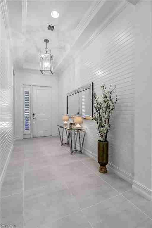 9264 Glenforest Dr - Photo 7 of 37