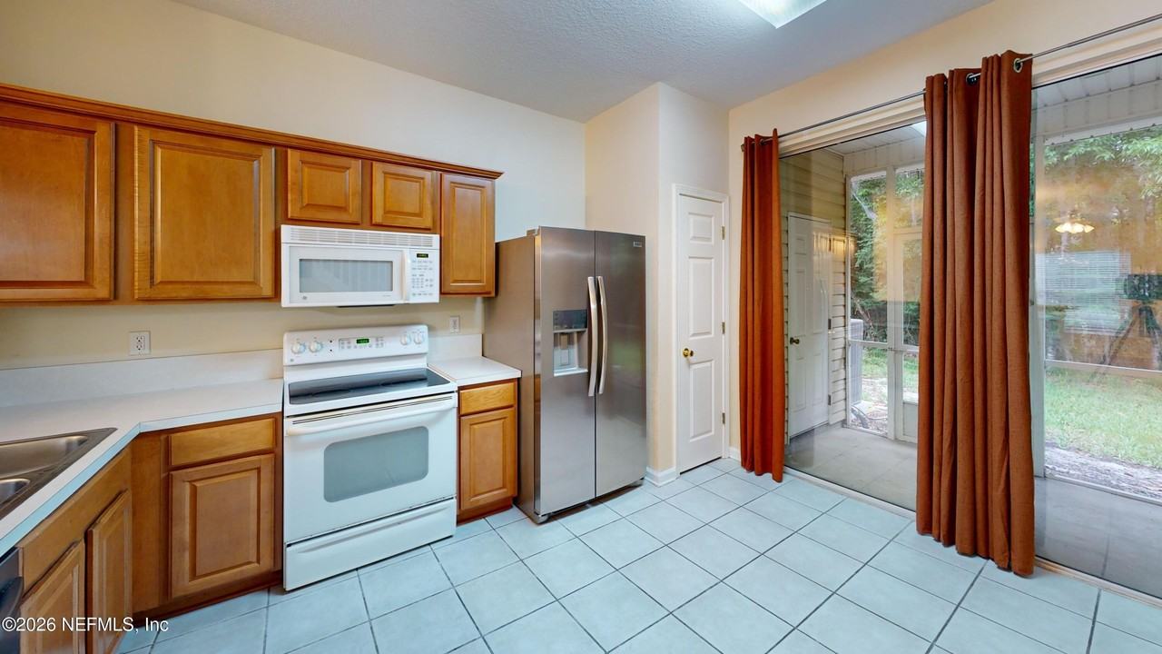 3541 Twisted Tree Ln - Photo 3 of 17